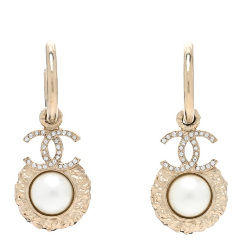 Chanel Gold and Pearl Earrings